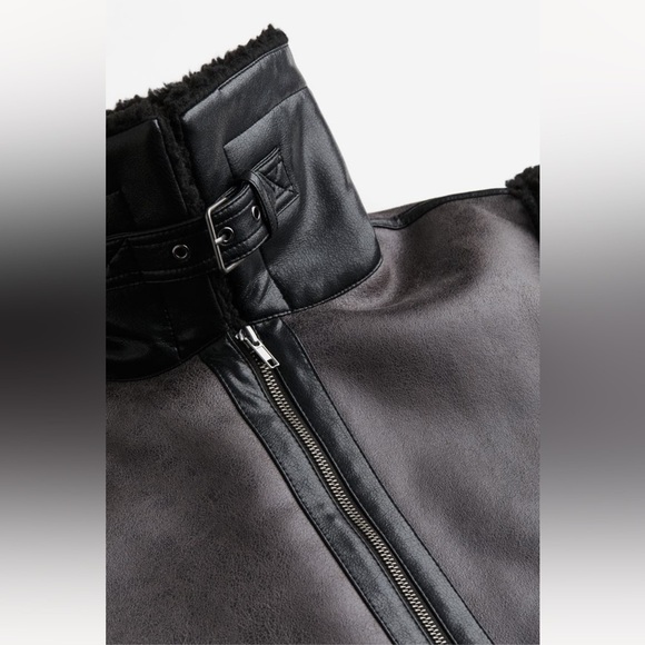 H&M Teddy Fleece-Lined Black Vest - Picture 14 of 15